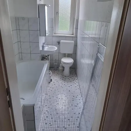 Gaestewohnung Dgl In Der Naehe Zur Veltinsarena Apartment *