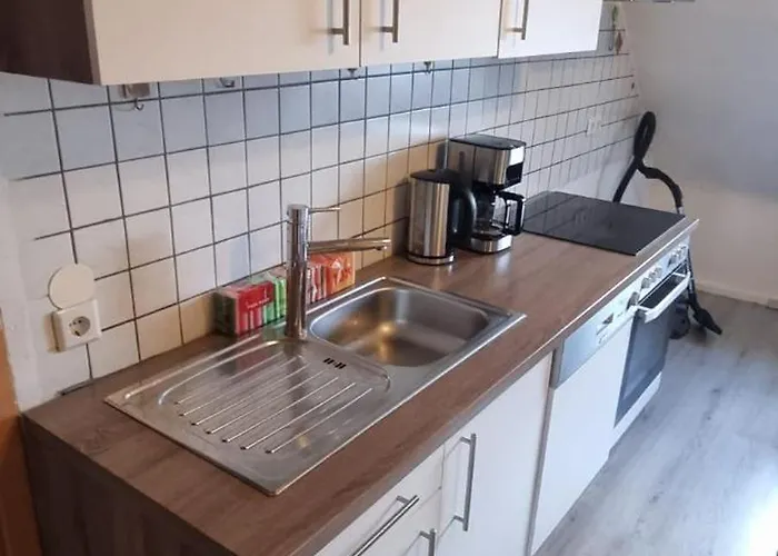 Monteurwohnung Dgl In Der Naehe Zur Veltinsarena דירה